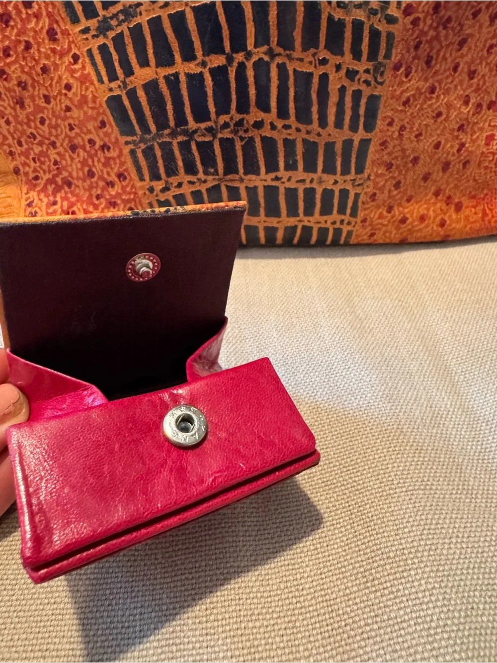VTG Handcrafted Embossed Leather Handbag with Matching Coin Purse
